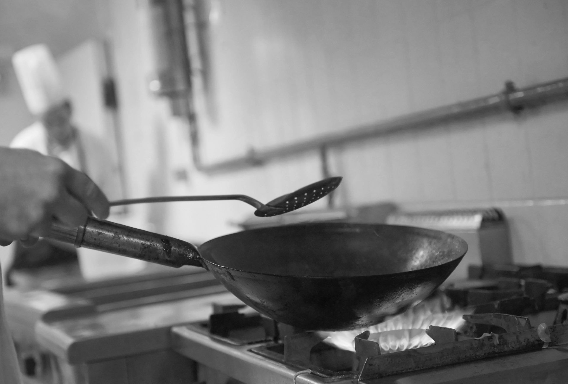 Hotte en inox après nettoyage par PR-Hygiène 17