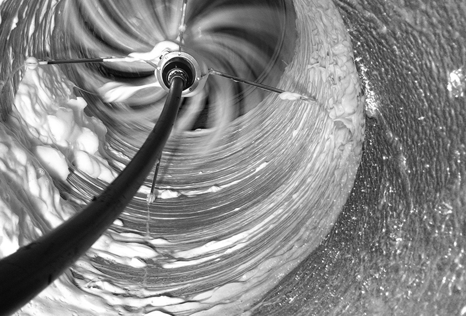 Nettoyage professionnel d'un conduit d'extraction de ventilation